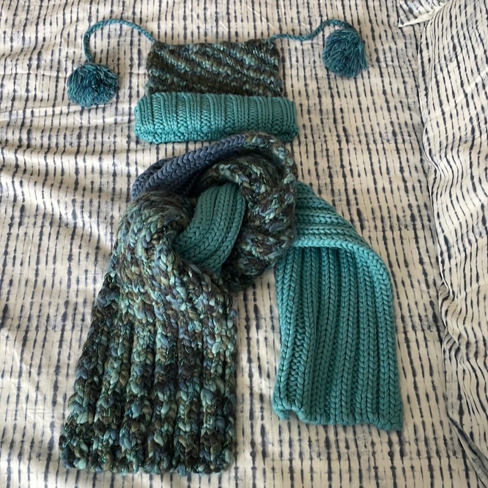 GAP Hat and Scarf